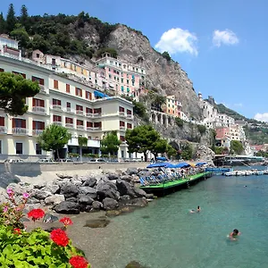 Отель La Bussola, Амальфи